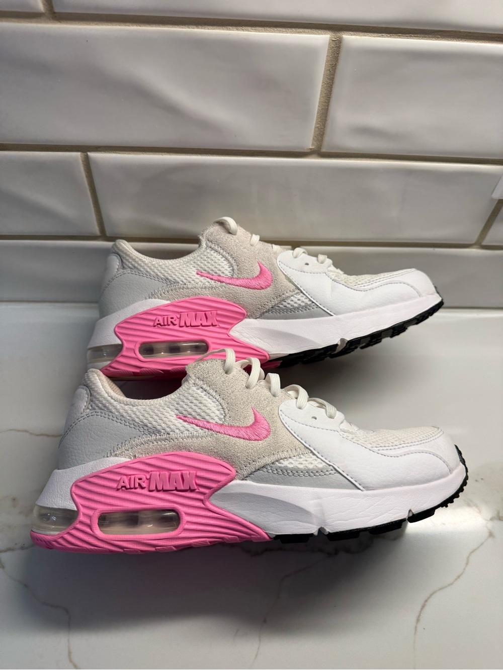 Nike Women’s Air Max Trainer in White and Pink